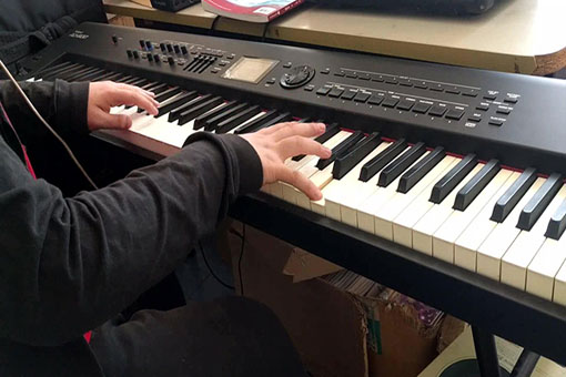 快乐音符钢琴教育——不断挖掘艺术潜能，提升鉴赏能力和音乐素养