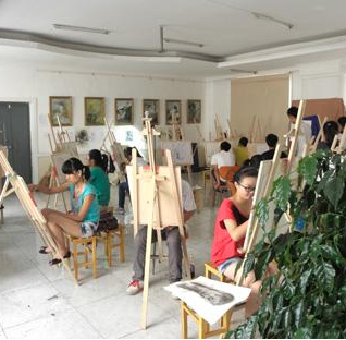 大羽画室——在轻松快乐的学习环境下，达到艺术的教育目的