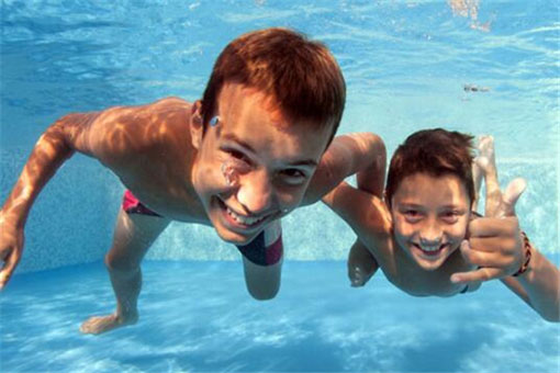智恩宝贝婴儿游泳馆——量身定制专属您自己的婴儿游泳馆！