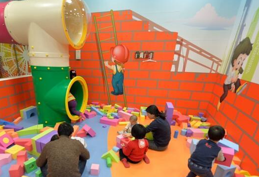 乐乐派儿童乐园——可以让从0到10 岁的孩子都可以在每一个项目上找到他喜爱的玩