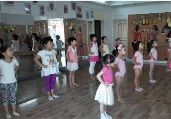 金舞门舞蹈培训中心——发现趣味，体验学习带来的快乐，寓教于乐