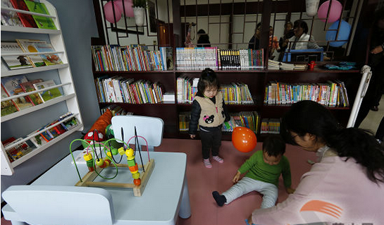 快乐书童绘本馆——阶段性阅读、一对一的阅读指导和情景对话等教育方式