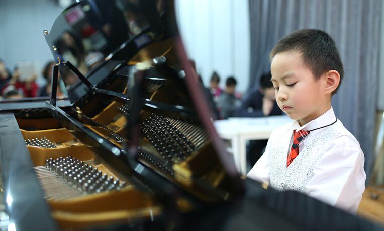 建勋钢琴教育——传承古典音乐，普及钢琴教育