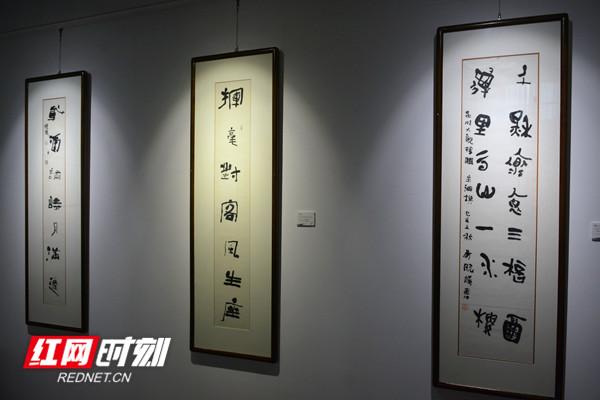 军旅书法家易晓阳百幅书法作品在永州开展