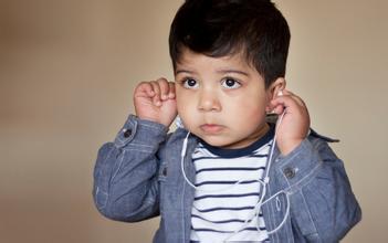如何提高幼儿的英语听力？提高孩子英语听力的三个技巧