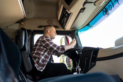 租赁美国底特律4600㎡大小自由贸易仓库