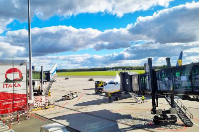 出租佛山3000平方米大小分拨仓