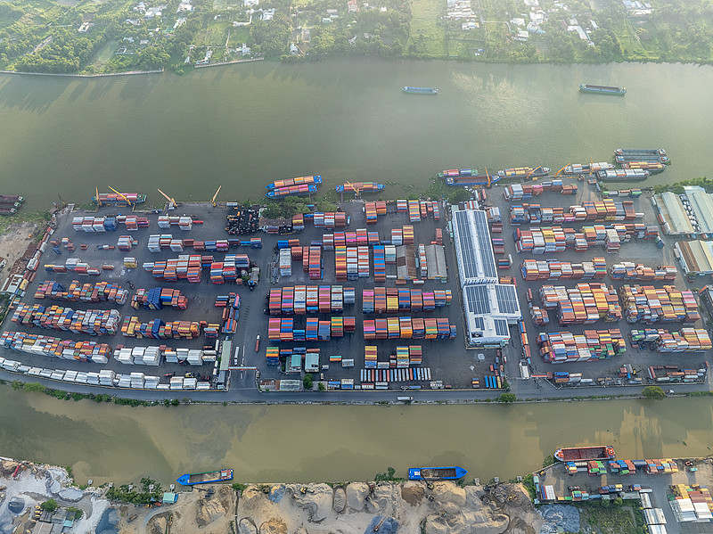 浙江金华到荷兰鹿特丹客机腹舱带货