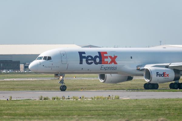 中国厦门到美国诺福克(Norfolk)客机腹舱带