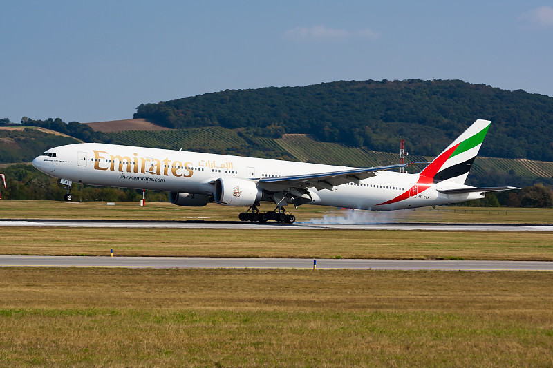 中国宁波到埃弗格雷斯港(PortEverglades)超大件拆卸空运