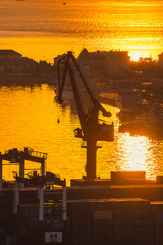 陕西西安到波兰-华沙生鲜冷链空运