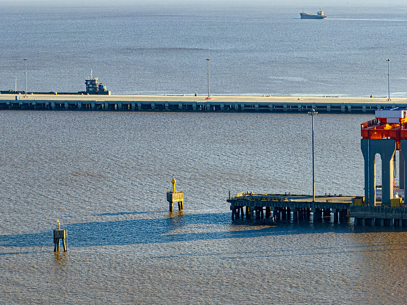 浙江—湖州到俄罗斯—圣彼得堡超限货物运输危险品专用航线