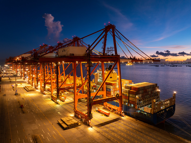 江苏省南京到法国马赛客机腹舱带货