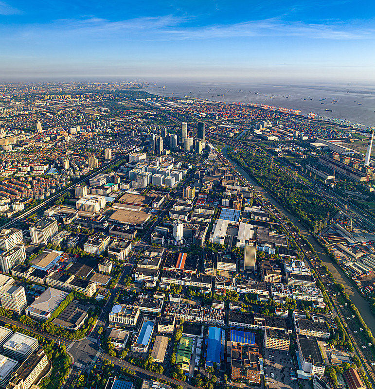 四川省成都到波兰格但斯克超大件拆卸空运