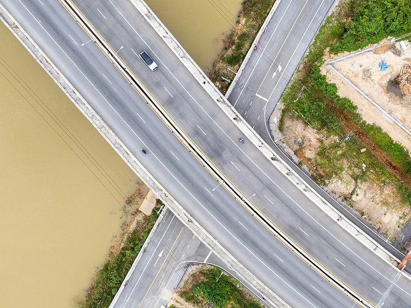 浙江绍兴到波兰-华沙服装快反空运
