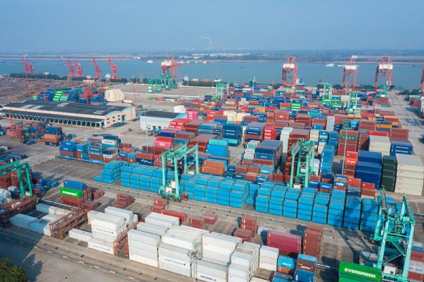 中国上海到美国芝加哥快船专线高速海运走廊