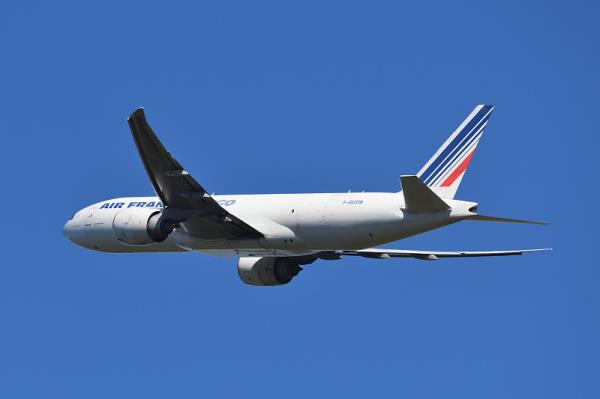 广州到美国塞维尔(Sewell)服装快反空运