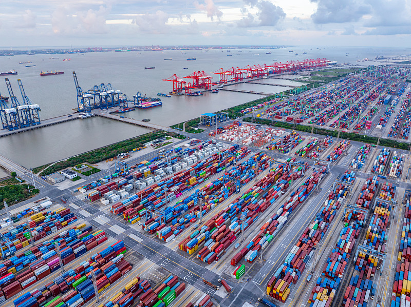 交流电源柜山东青岛外贸物流送抵印度尼西亚雅加达