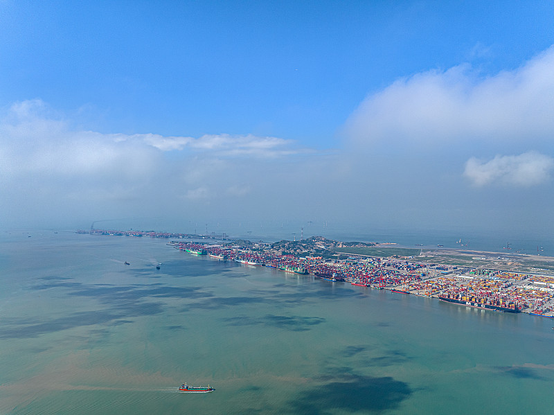 手机防尘塞借用中国上海国际物流送抵美国洛杉矶