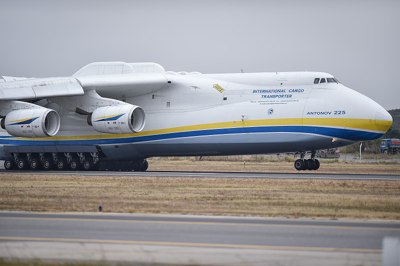 圣诞装饰品采纳青岛环球货运递送到美国底特律