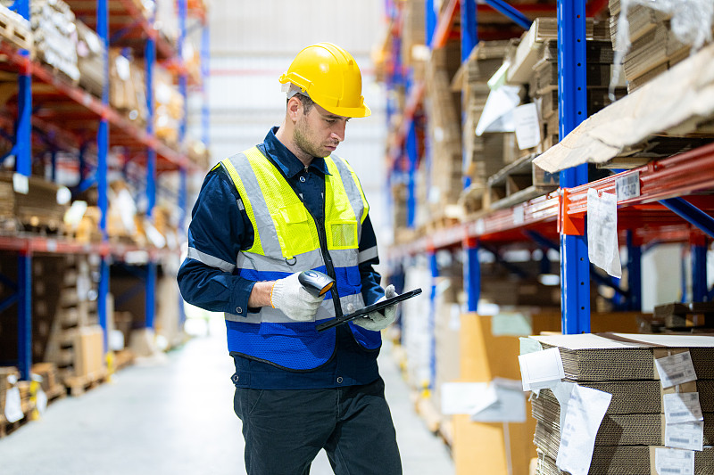 船舶清洁工具（刷子、清洗剂）使用河北唐山环球货运配达马来西亚巴生港