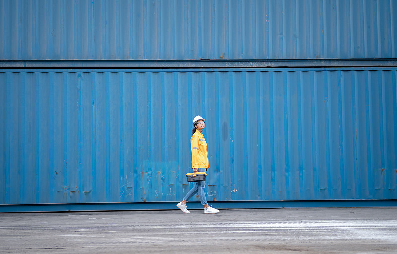 羽绒服运用中国上海跨境物流配送到韩国首尔