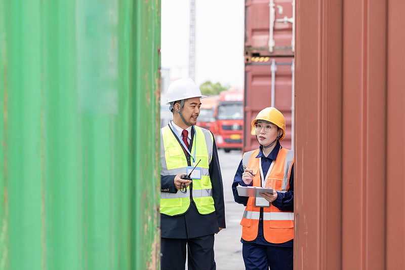 轮胎保养品（轮胎蜡、修补液）采纳广东广州环球货运运输到俄罗斯莫斯科