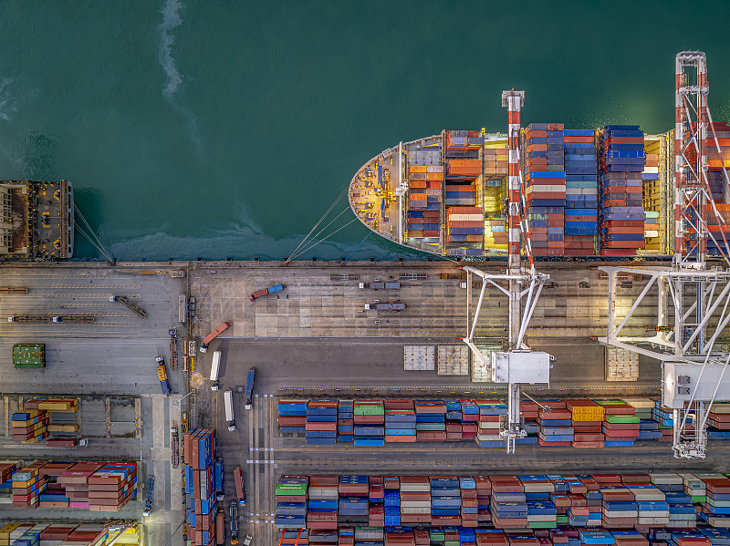 铝材经过山东青岛跨境物流完整送达日本东京