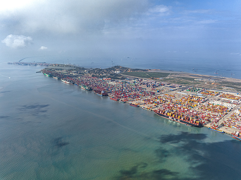 灯具采用福建厦门跨国货运快送到泰国曼谷