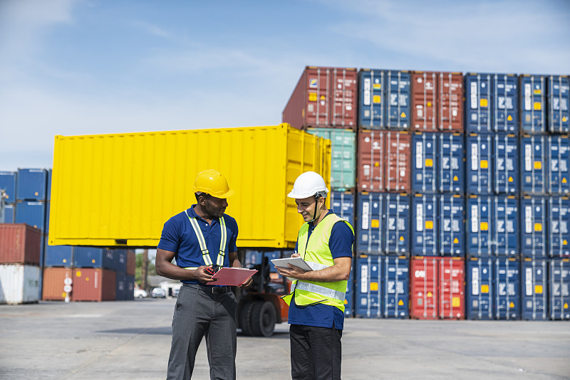 智能穿戴设备（智能手表、智能手环）运用云南昆明国际物流运抵美国洛杉矶