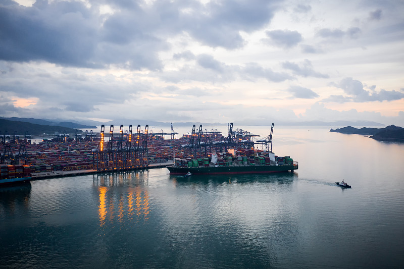 塑料制品借用中国天津国际货运高效送达越南胡志明市