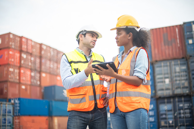 鞋盒/鞋架借助广东东莞全球物流配达越南胡志明市