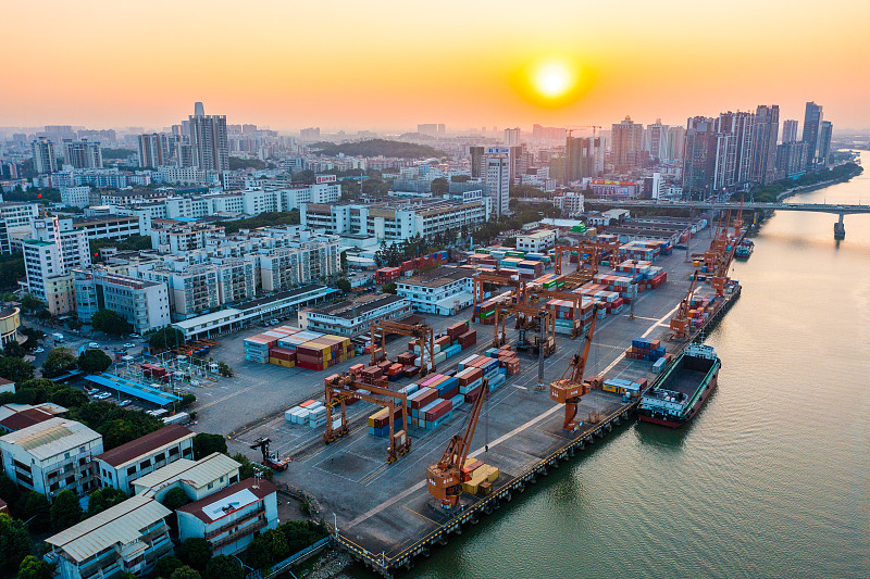 发电设备运用中国上海跨国货运配达马来西亚巴生港