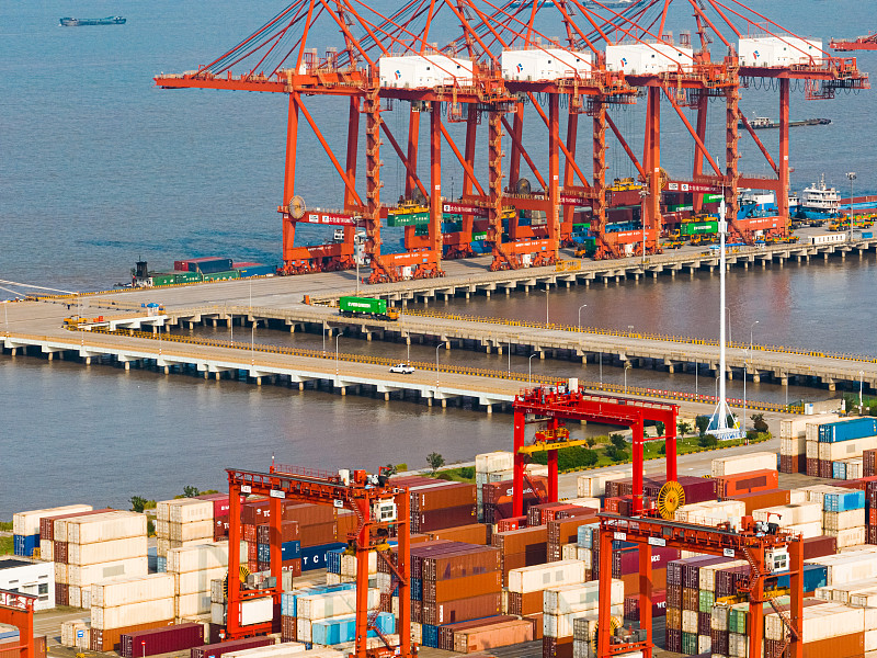 家具采用深圳环球货运派送到伊萨卡