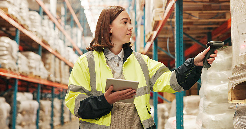 建筑用钢材（螺纹钢、线材、盘螺）借助郑州全球物流快送到芝加哥