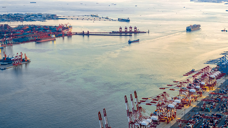 工业中间品广东东莞国际物流运抵英国伦敦