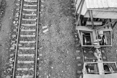 汽车音响系统升级套件运用中国西安外贸物流
