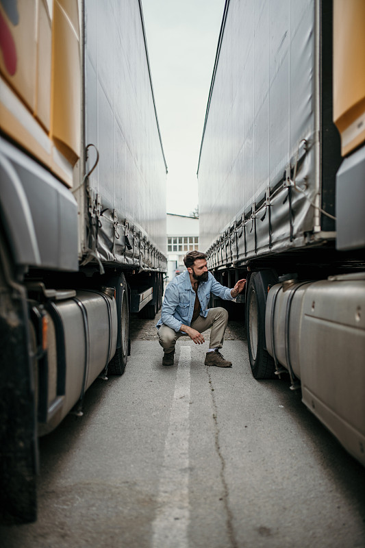 手机指环扣经过中国北京跨境物流承运至美国孟菲斯
