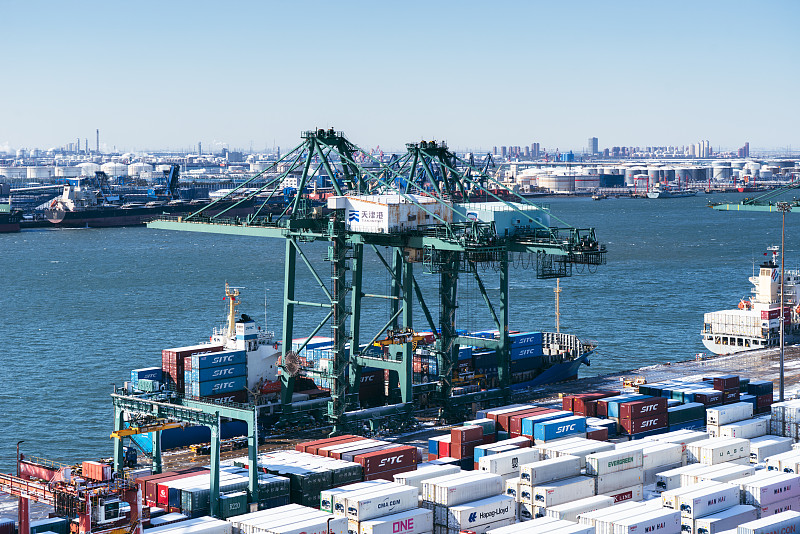 报警联动装置借助广东珠海国际物流抵达巴布亚新几内亚莫尔兹比港