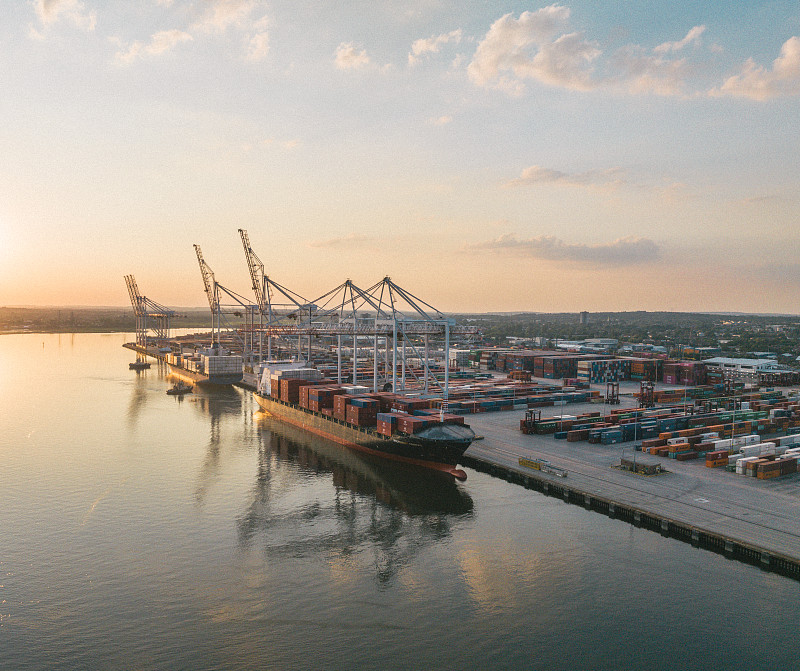 冰箱、洗衣机通过济南全球物流派送至休斯顿