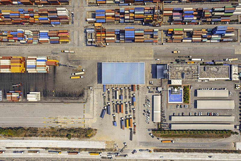 工业制冷机组通过中国上海国际运输准时送达澳大利亚悉尼