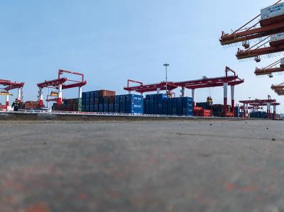 经由深圳书邮寄到美国纽约