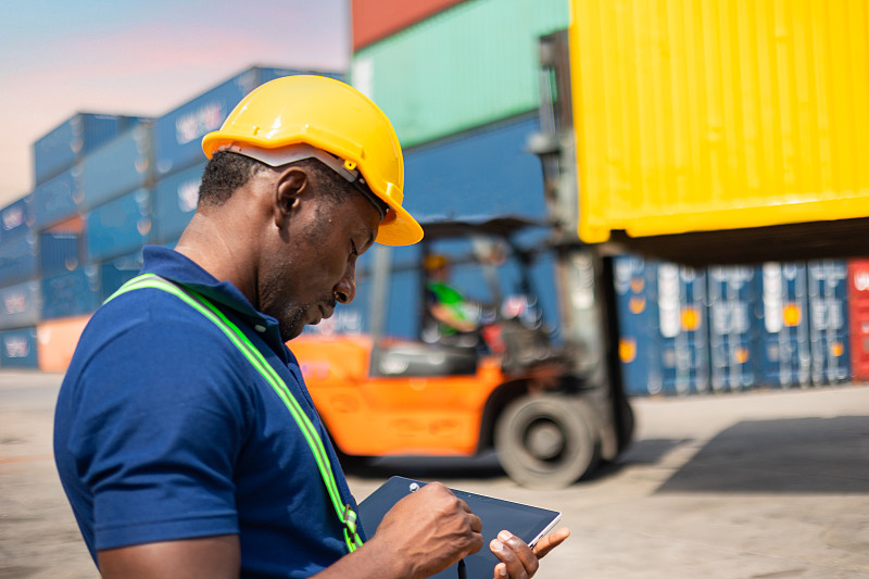 电脑HDMI转换器运用江苏苏州外贸物流送达摩洛哥卡萨布兰卡 电脑HDMI转换器运用江苏苏州外贸物流送达摩洛哥卡萨布兰卡