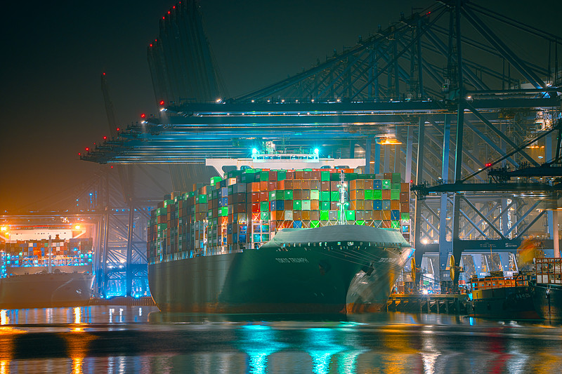 移动式变电站经过中国东莞环球货运发往梅德福(Medford)