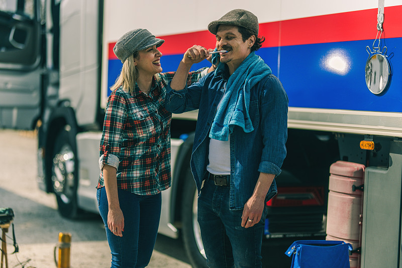 通过中国武汉将磁铁寄到美国匹兹堡