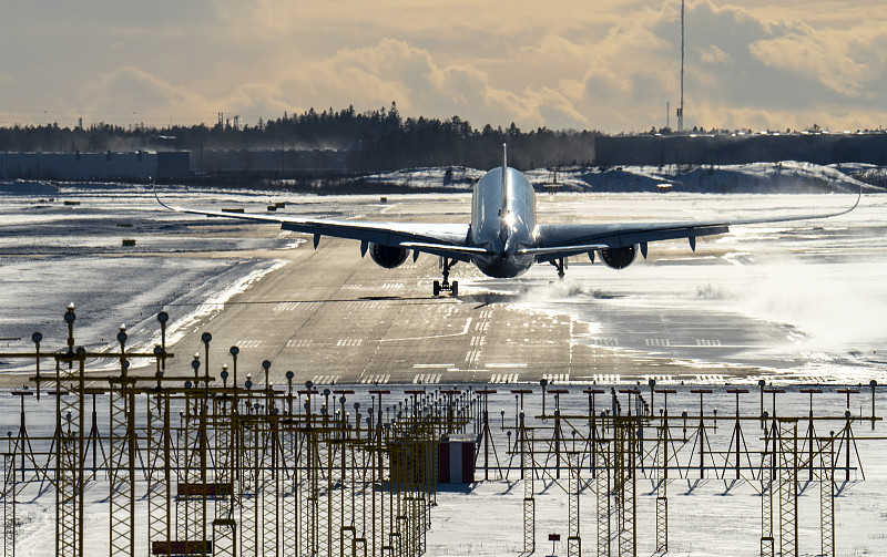 经过南宁把移动电源寄到帕塞伊克(Passaic)