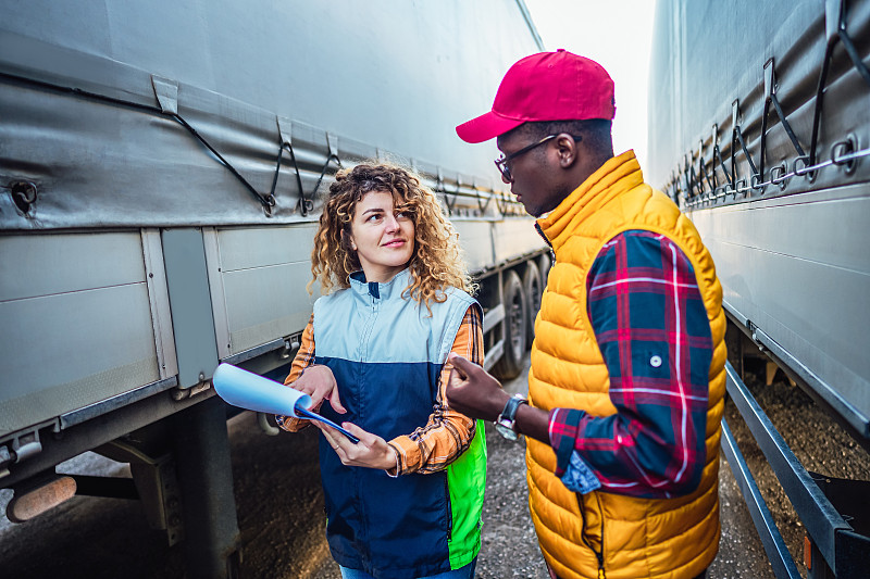签字笔（水性笔、油性笔、中性笔）使用浙江金华市外贸物流运到英国费利克斯托