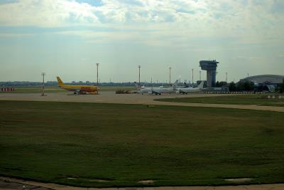 智能手机经广州环球货运送抵大急流城(Grand