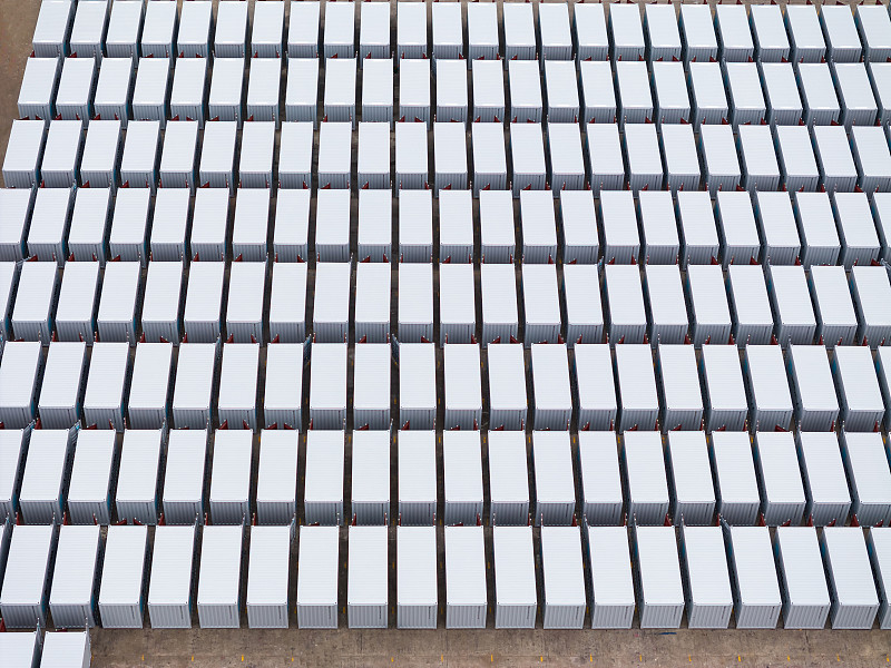 太阳能电池板采取浙江义乌外贸物流及时送达韩国首尔