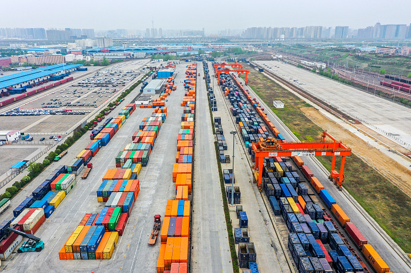 铝合金（建筑、航空、交通等用）使用广东广州跨境物流送到马来西亚巴生港